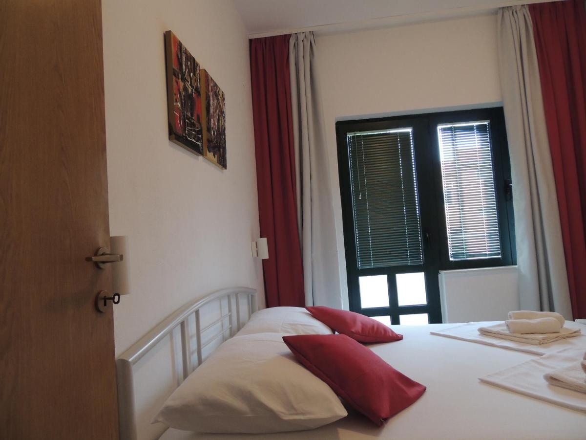 Apartments Suljic - Cash Only Property Stari Grad  Exterior photo