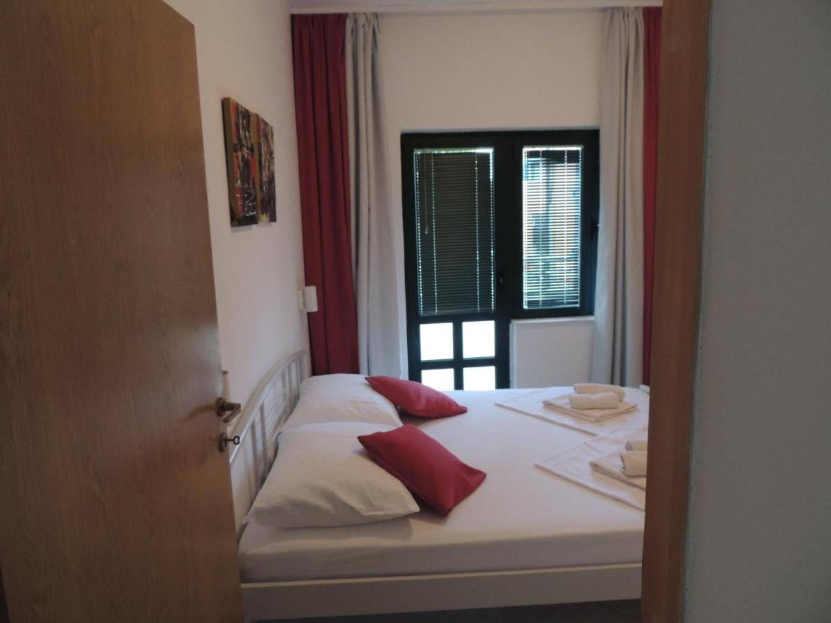 Apartments Suljic - Cash Only Property Stari Grad  Exterior photo